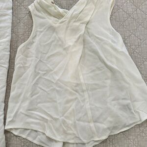 Maeve by anthropology top. Size 4P. Buttons down the back.